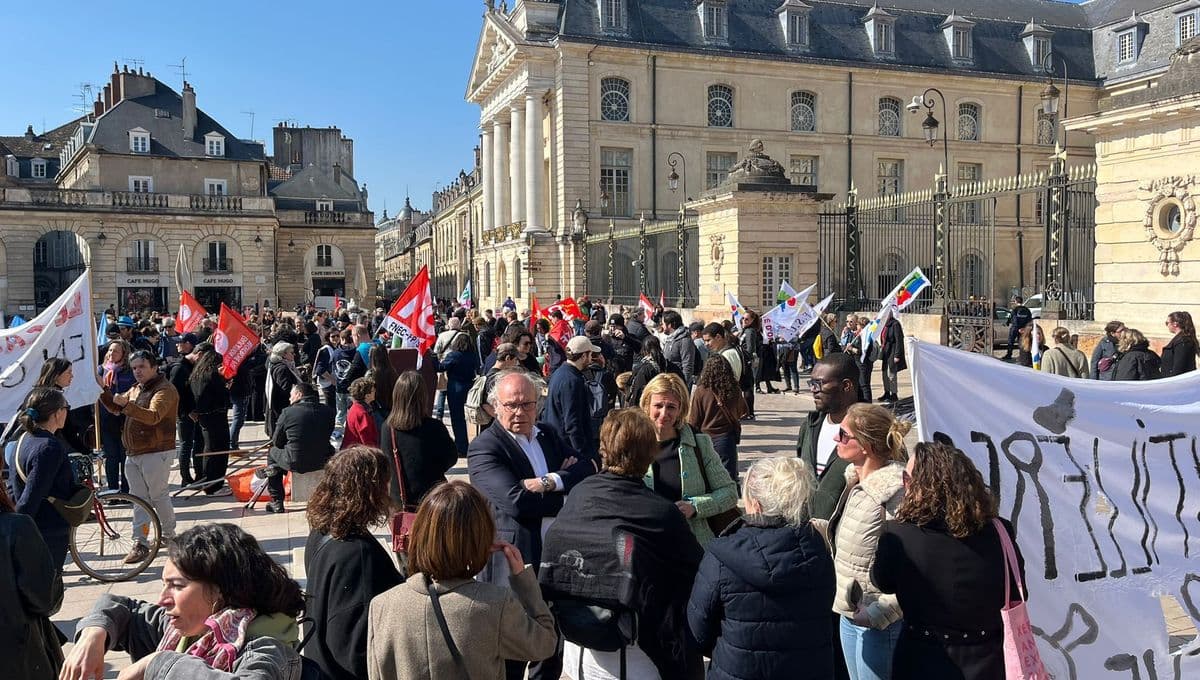 Dijon : la révolte éducative contre l'école du rabais