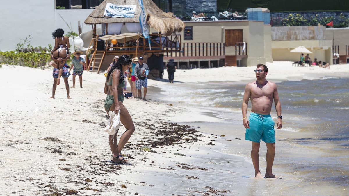 Mexique : les voyageurs canadiens face aux dangers du capitalisme touristique