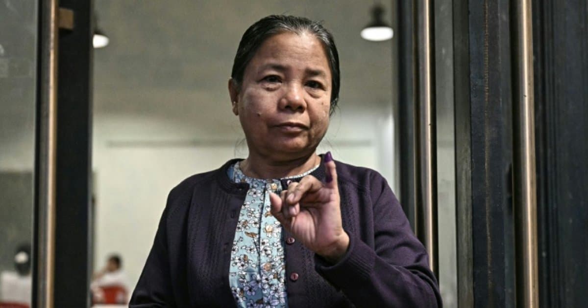 Birmanie: la junte impose ses élections dans le sang