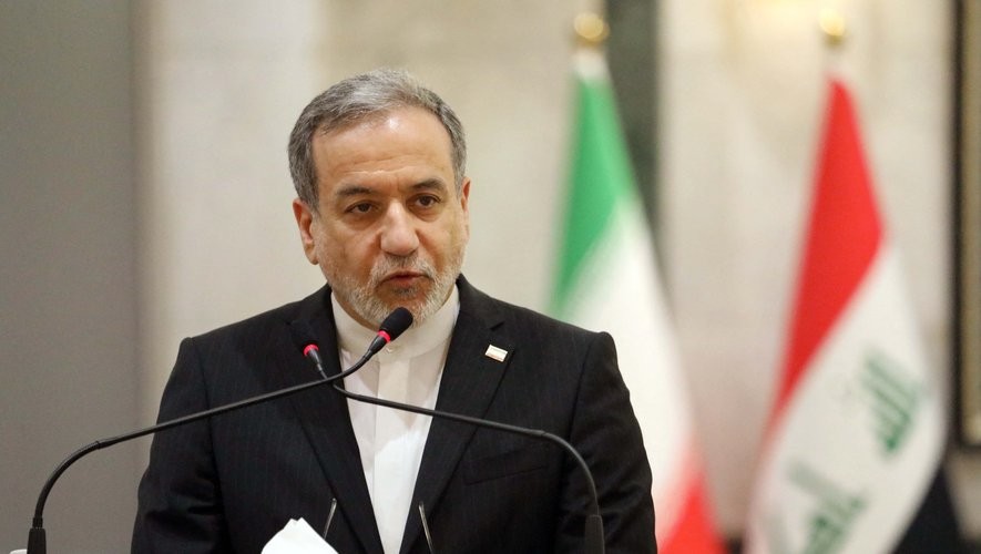 Détroit d'Ormuz : l'Iran tient tête à l'empire, la terre retient son souffle