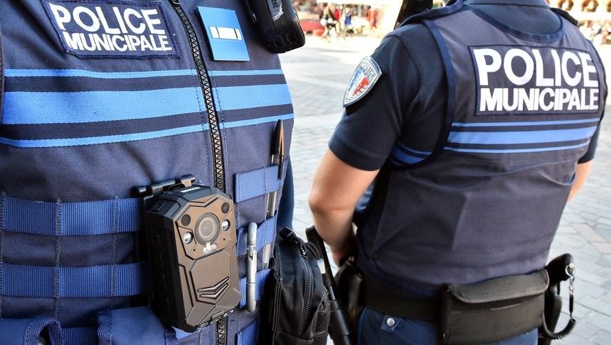 Carcassonne : quand l'uniforme trahit la République, la terre malgache retient son souffle
